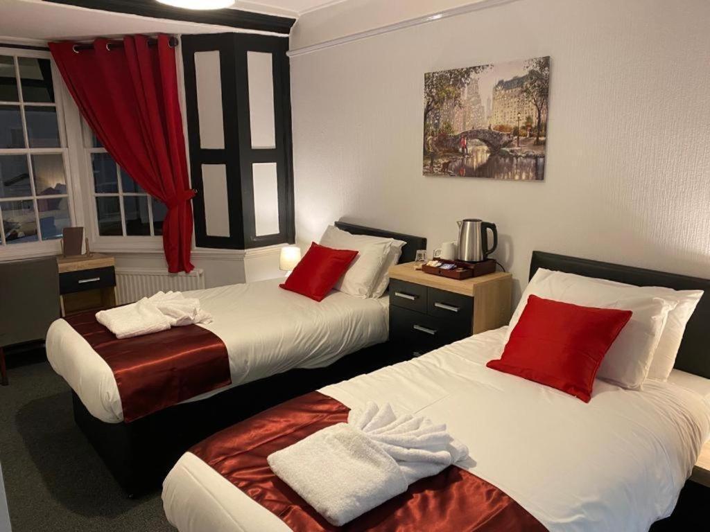 The Bugle Hotel Titchfield Esterno foto